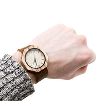 Часы наручные Женские Бамбук купить с доставкой в любой город Украины, цена от 1 400 грн.