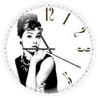Часы настенные круглые Presentville Одри Хепберн 36 см купить с доставкой в любой город Украины, цена от 389 грн.