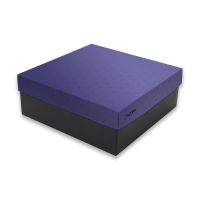 Подарочная коробочка 21х21х8 см, черно-фиолетовая купить с доставкой в любой город Украины, цена от 100 грн.