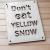 Декоративная табличка  «Don't Eat Yellow Snow» купить с доставкой в любой город Украины. Киев, Харьков, Одесса, Львов. Цена от 159 грн.
